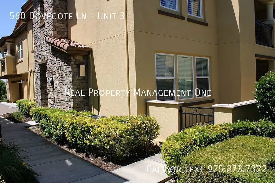 560 Dovecote Ln Unit 3 photo 1