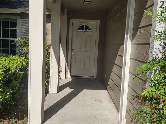 2nd image of 721 N Leavitt Ave