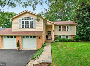 8606 Falkstone Ln, Alexandria, VA 22309