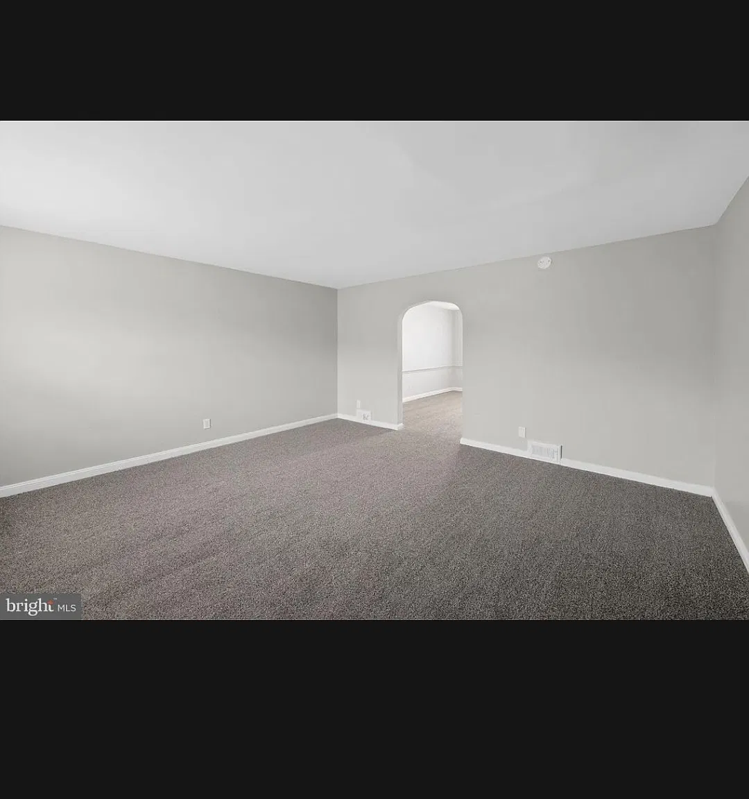 5 bed, 1757 sqft, $825 — Photo 3