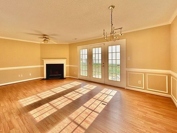 5th image of 314 Warwick Landing Pkwy