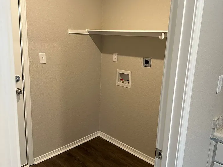 205 Logan Dr — Photo 21