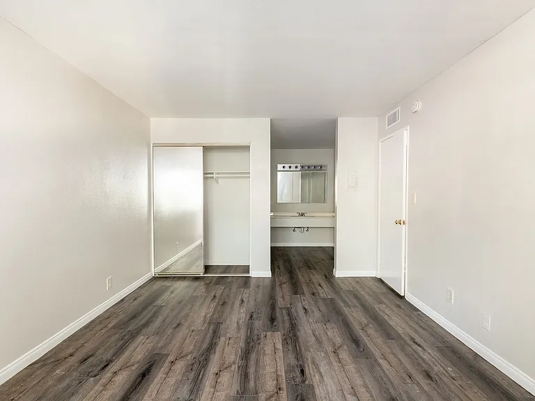 2300 S Hacienda Blvd #G4 — Photo 15