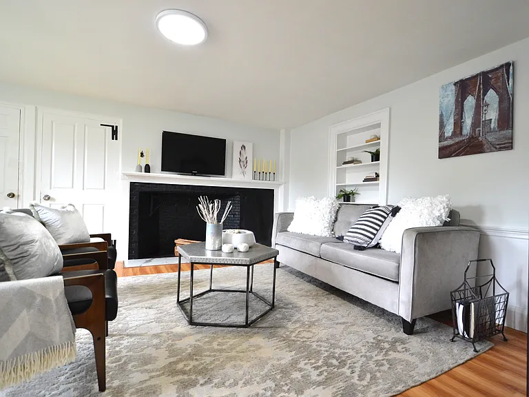 250 Walnut St #B — Photo 7