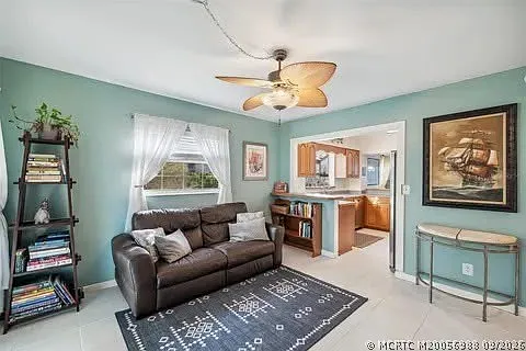 3 bed, 2.0 bath, 1755 sqft, $1,817 — Photo 4