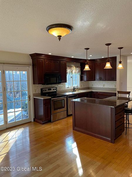 2nd image of 11 Springfield Drive