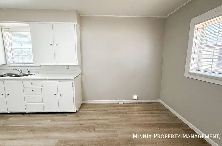 3509 Avenue S #B — Photo 2