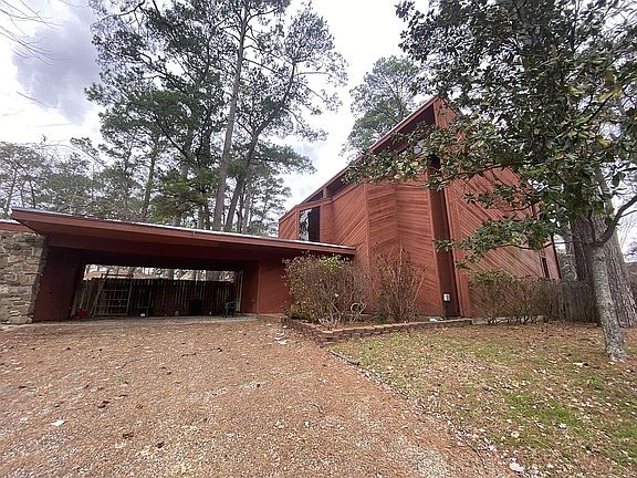 3rd image of 3407 Wood Rock Ln