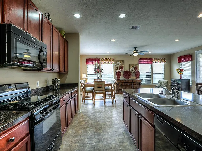 18507 Morgans Forest Ln — Photo 7