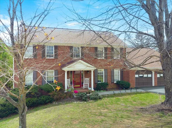 716 Debra Ln, Salem, VA 24153