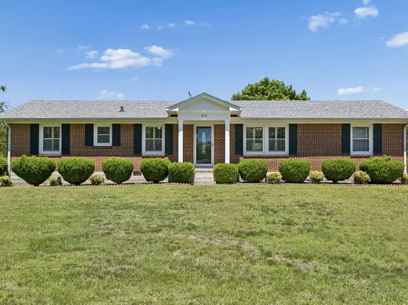 300 Woods Dr, Columbia, TN 38401