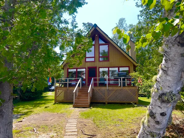 84 Laura Lane, Rangeley, ME 04970