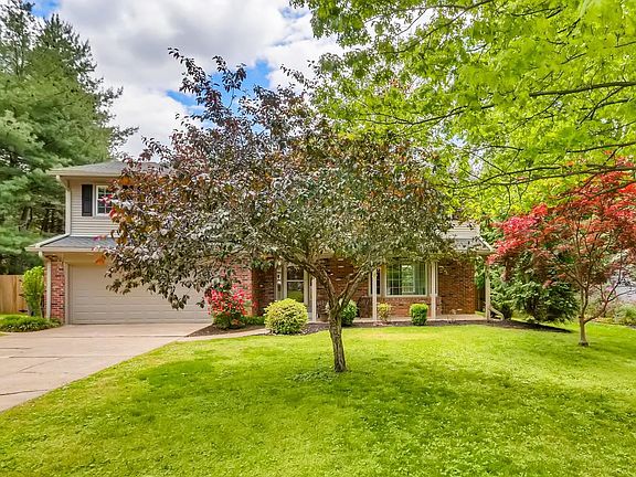 3rd image of 1108 Glenmoor Ct
