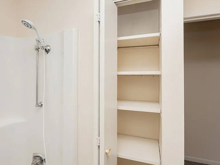 ONE MONTH FREE rent PLUS reduced rents! — Photo 16