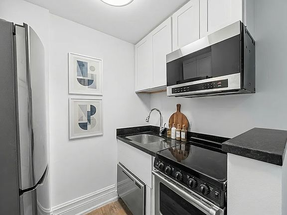 2nd image of 240 W 73rd St #730