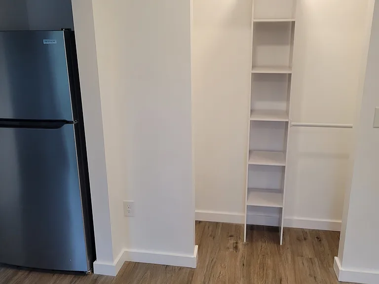 2228 Belmont St #B — Photo 16