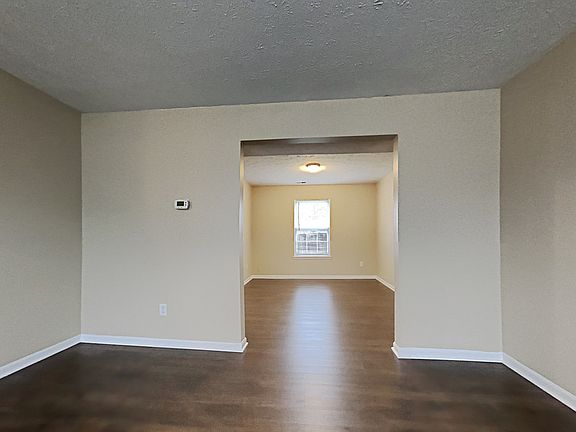 3rd image of 6738 Thousand Oaks Dr