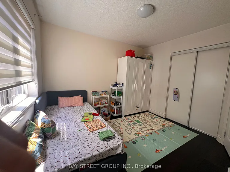 66 Robert Parkinson Dr — Photo 15