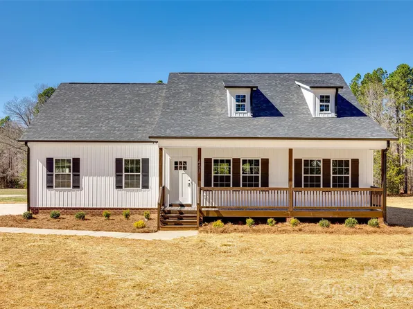 453 Cedar Grove Rd, Clover, SC 29710