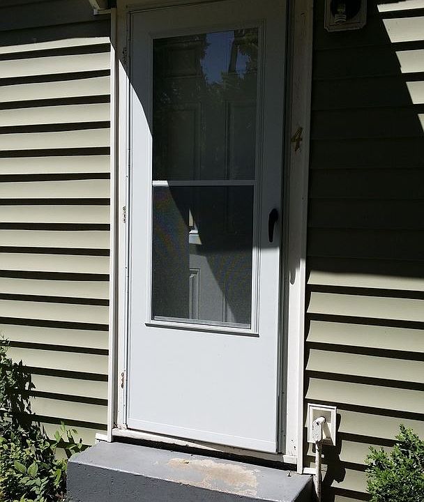 2nd image of 1503 Fairchild Ave APT 04