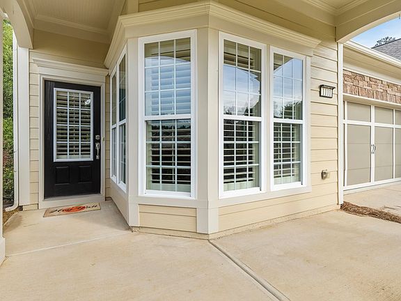 5th image of 1111 Summer Station St