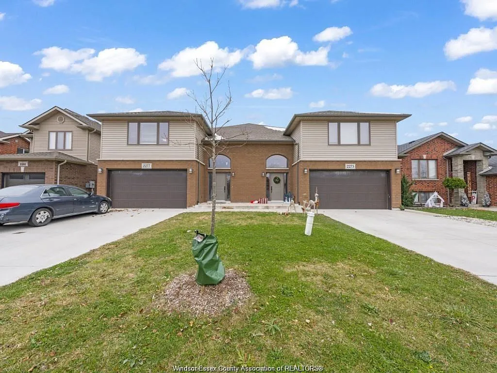 5 bed, $3,950 — Photo 1