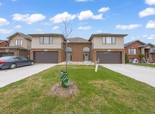 2277 Northway Ave, Windsor, ON N9B3Y3