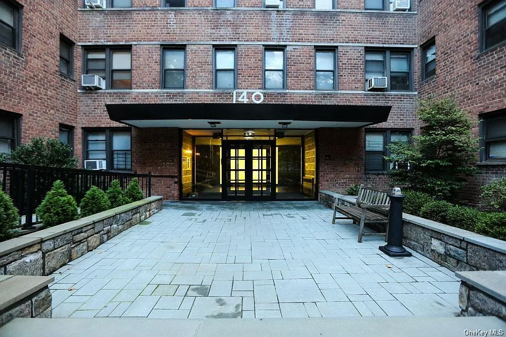 140 Hartsdale Avenue — Photo 1