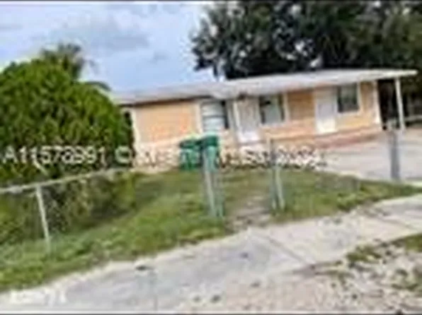 3411 NW 211th St, Miami Gardens, FL 33056