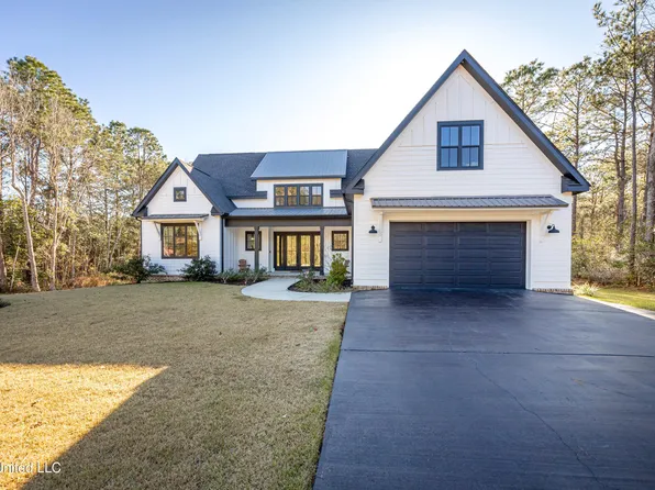 4158 Cobblestone Ln, Gautier, MS 39553