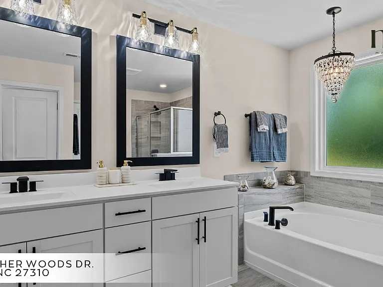 4660 Thatcher Woods Dr — Photo 15