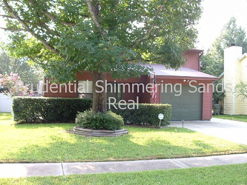 1st image of 2705 Ravenwood Ct