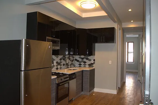 Rented by Loom Group | media 7