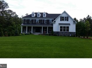 305 Cotswold Ln, Cherry Hill, NJ 08034