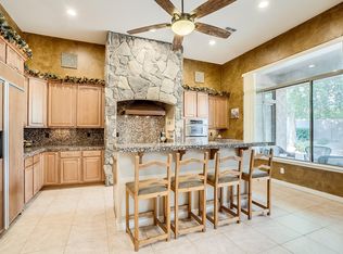 5361 S Four Peaks Way, Chandler, AZ 85249
