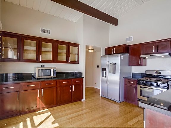 5th image of 6476 Lake Mere Ct