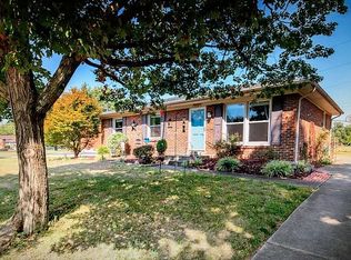 Mediterranean Ct, Louisville, KY 40219