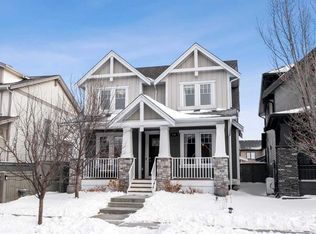 346 W Cooperstown Cmn SW, Airdrie, AB T4B 3T7