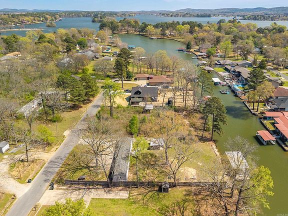5th image of 168 Lakeaire Ter