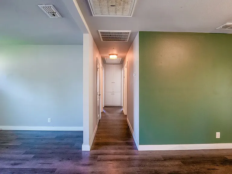 4810 Creekwood Rd — Photo 16