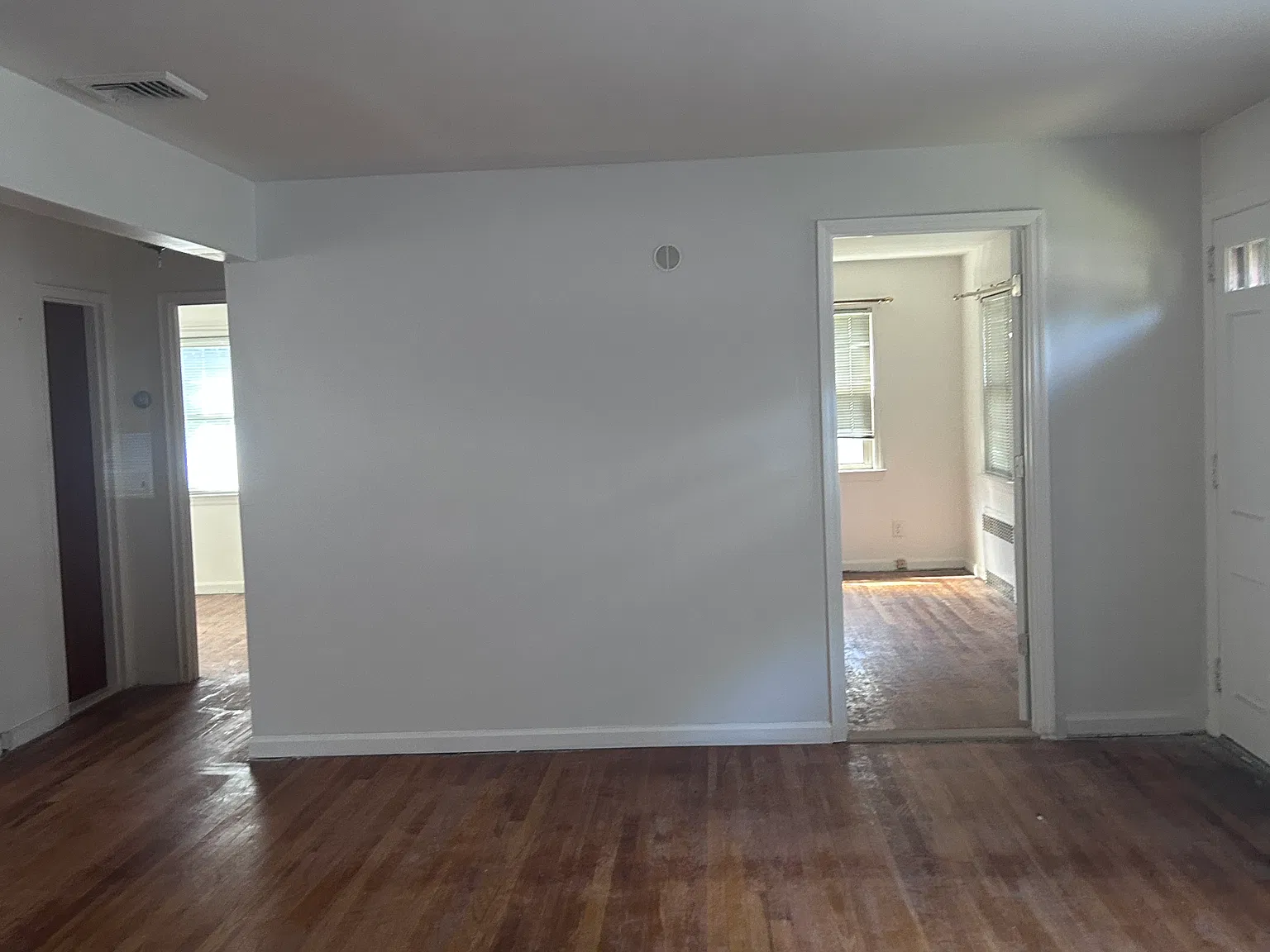 2 bed, 2100 sqft, $3,700 — Photo 3