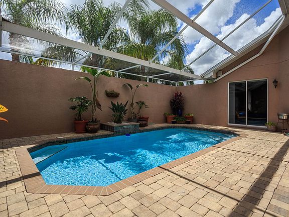 2nd image of 4026 Palma Ceia Cir