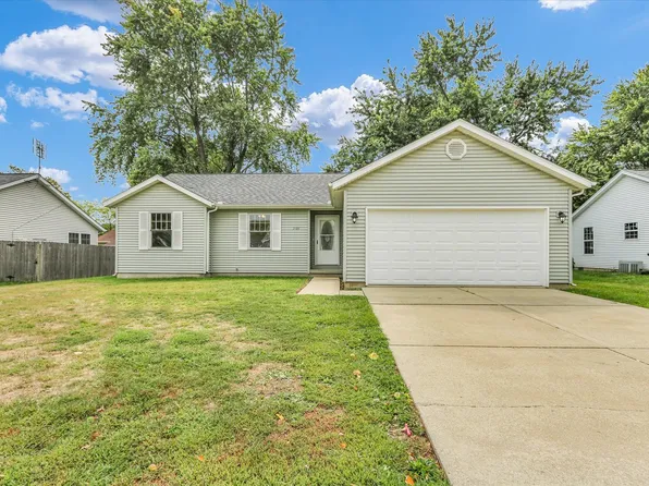 2105 E Pennsylvania Ave, Urbana, IL 61802