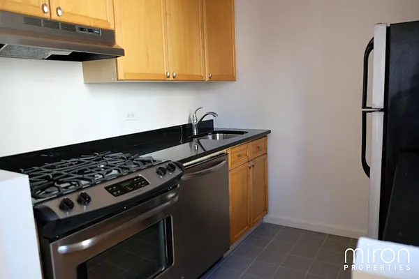 Rented by Miron Properties | media 4