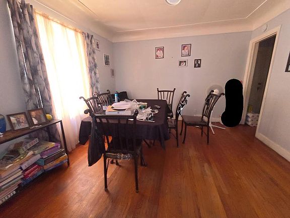 3rd image of 14444 Lappin St