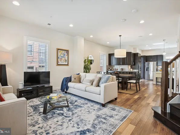 727 Diamond Ave, Alexandria, VA 22301