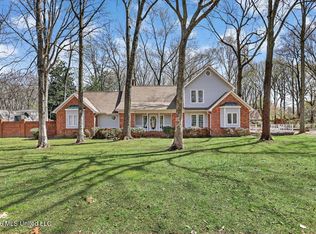 7170 Country Oak Dr, Southaven, MS 38672