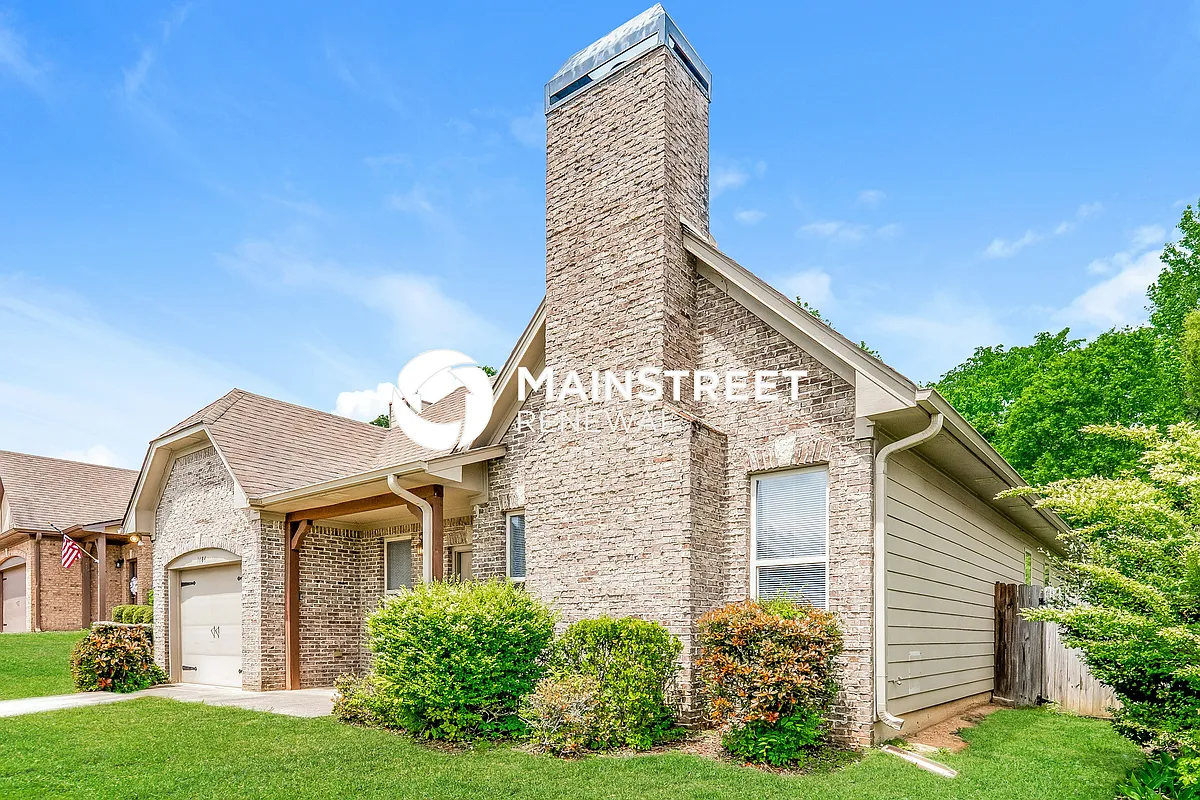 Front View - 1184 Washington Dr