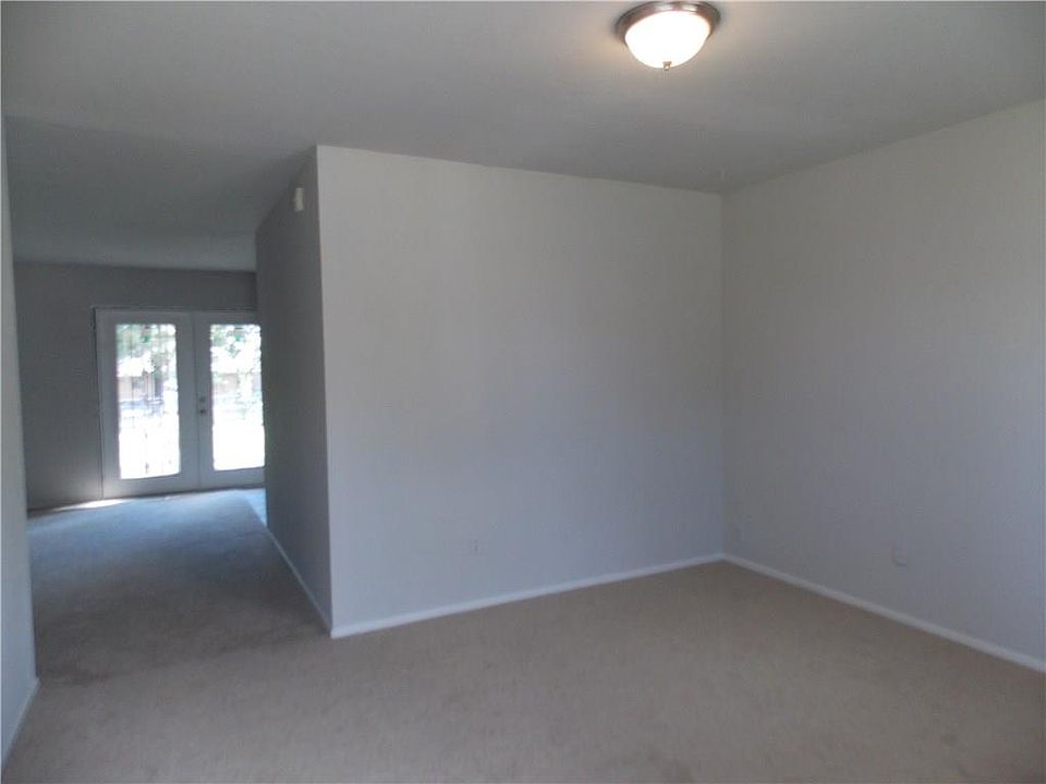 2nd image of 3704 Softcloud Dr