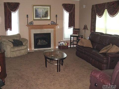 5th image of 7 Park View Ln
